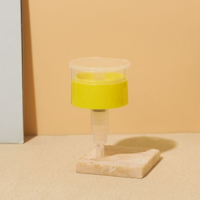 Функция распыления 28/410 33/410 Flip Top Nail Polish Dispenser Remover Oil Pump с PP материалом