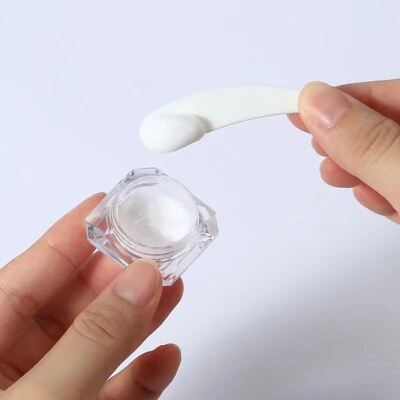 Портативный туристический скит PS Материал 3g 5g Прозрачная кремовая банка с несколькими цветами Поддержка цветной шелковой печати на заказ Используется для пакета по уходу за кожей