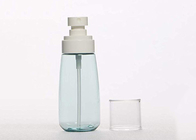 Брызги чистки ежедневной жизни разливают косметическими пластиковыми цвета по бутылкам подгонянные бутылками